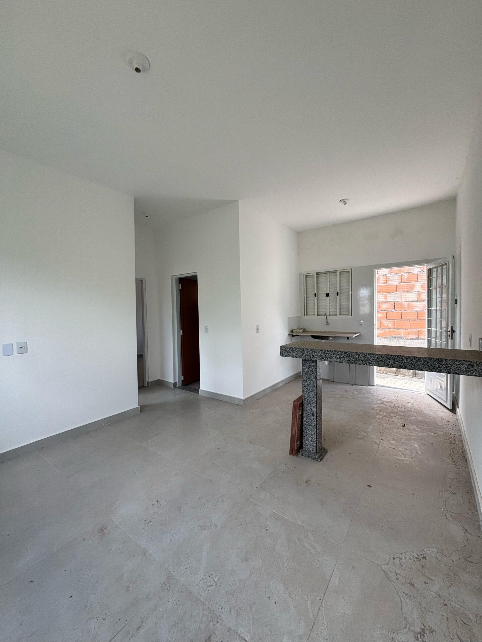 VENDE-SE CASA BAIRRO: NOSSA SENHORA DE FATIMA