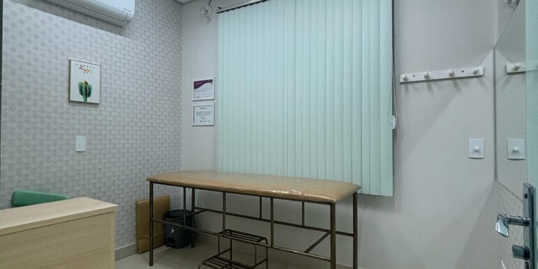 WhatsApp Image 2025-03-24 at 17.37.22 (2)
