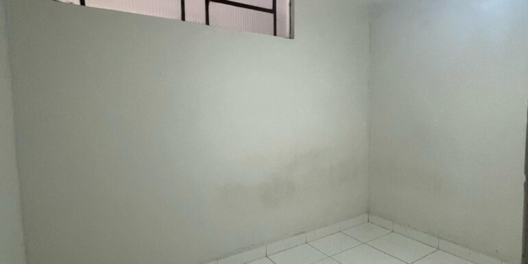 WhatsApp Image 2025-04-23 at 10.03.28 (3)