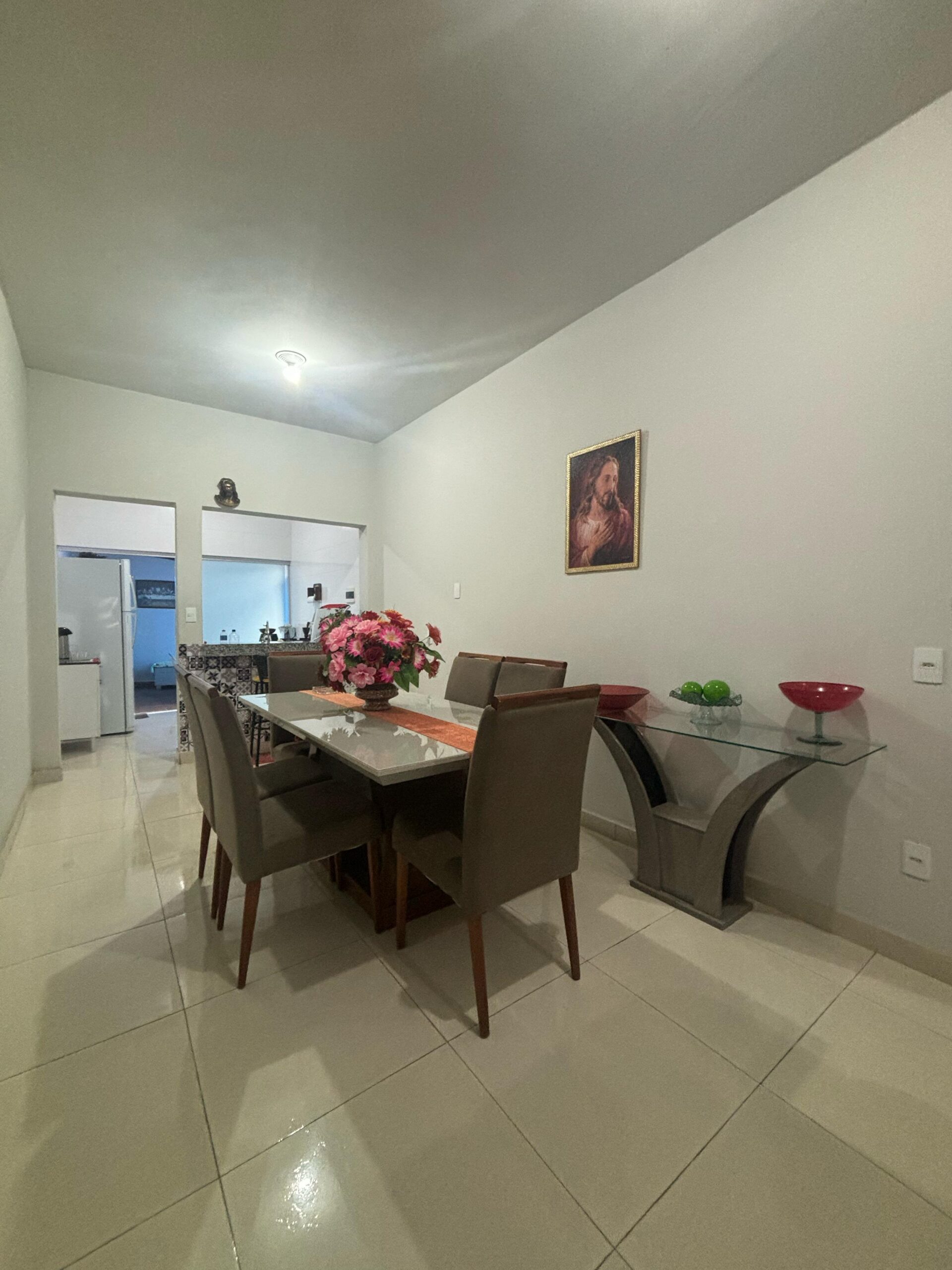 CASA DISPONÍVEL PARA VENDA  LOCALIZADA NO BAIRRO GRAN VIVER
