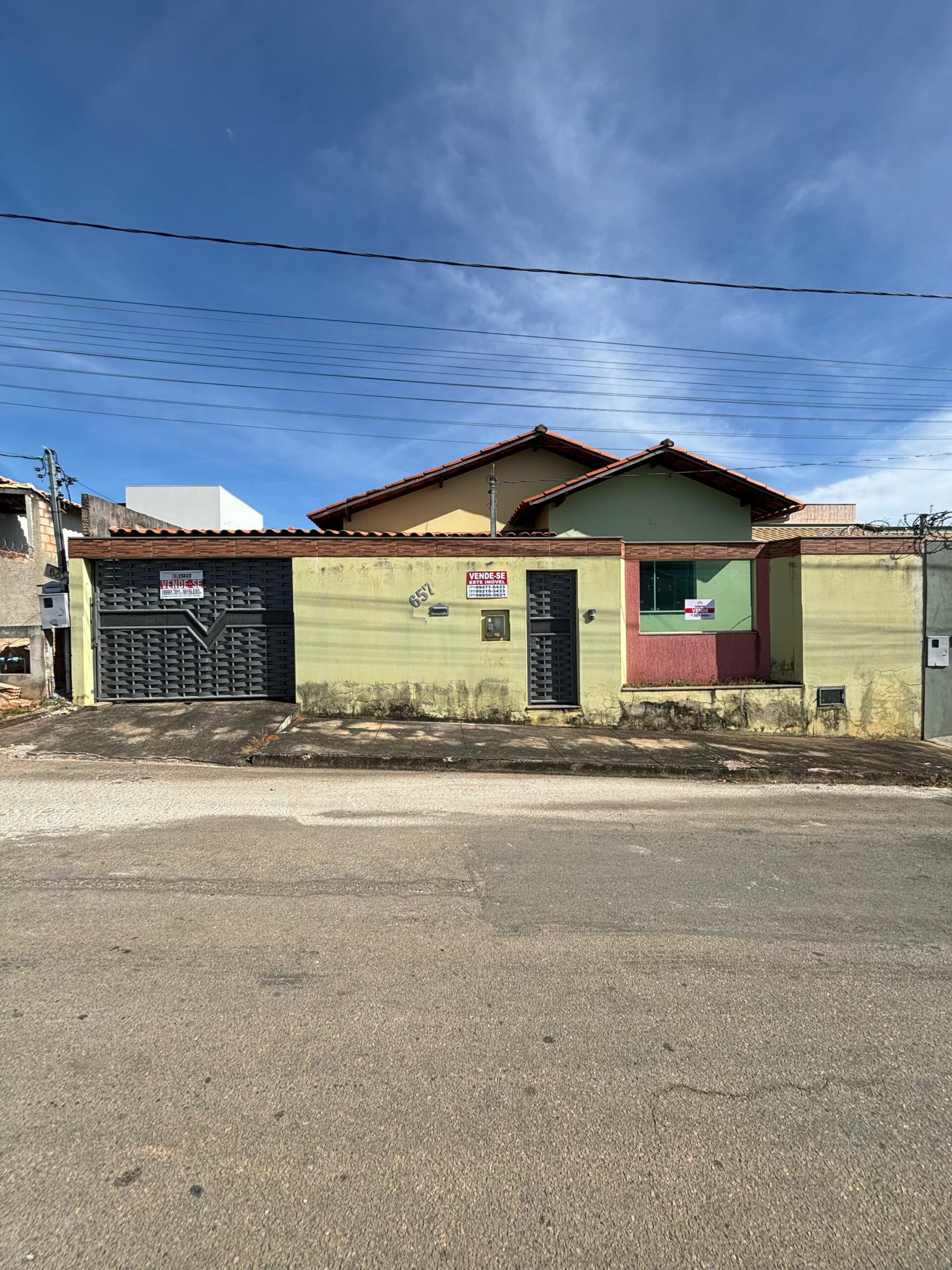 CASA A VENDA BAIRRO SANTO ANTONIO