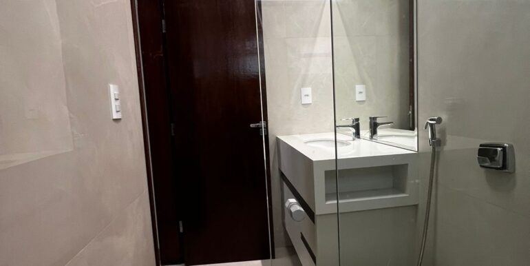 WhatsApp Image 2025-08-13 at 10.38.52 (1)