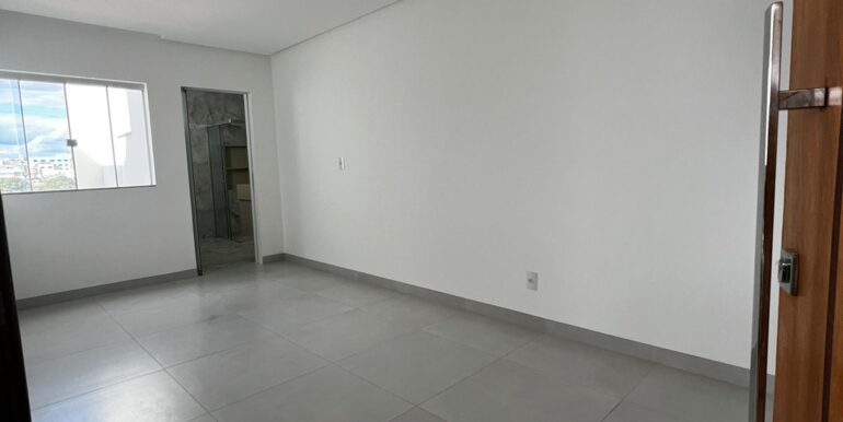 WhatsApp Image 2025-08-13 at 10.38.59 (1)