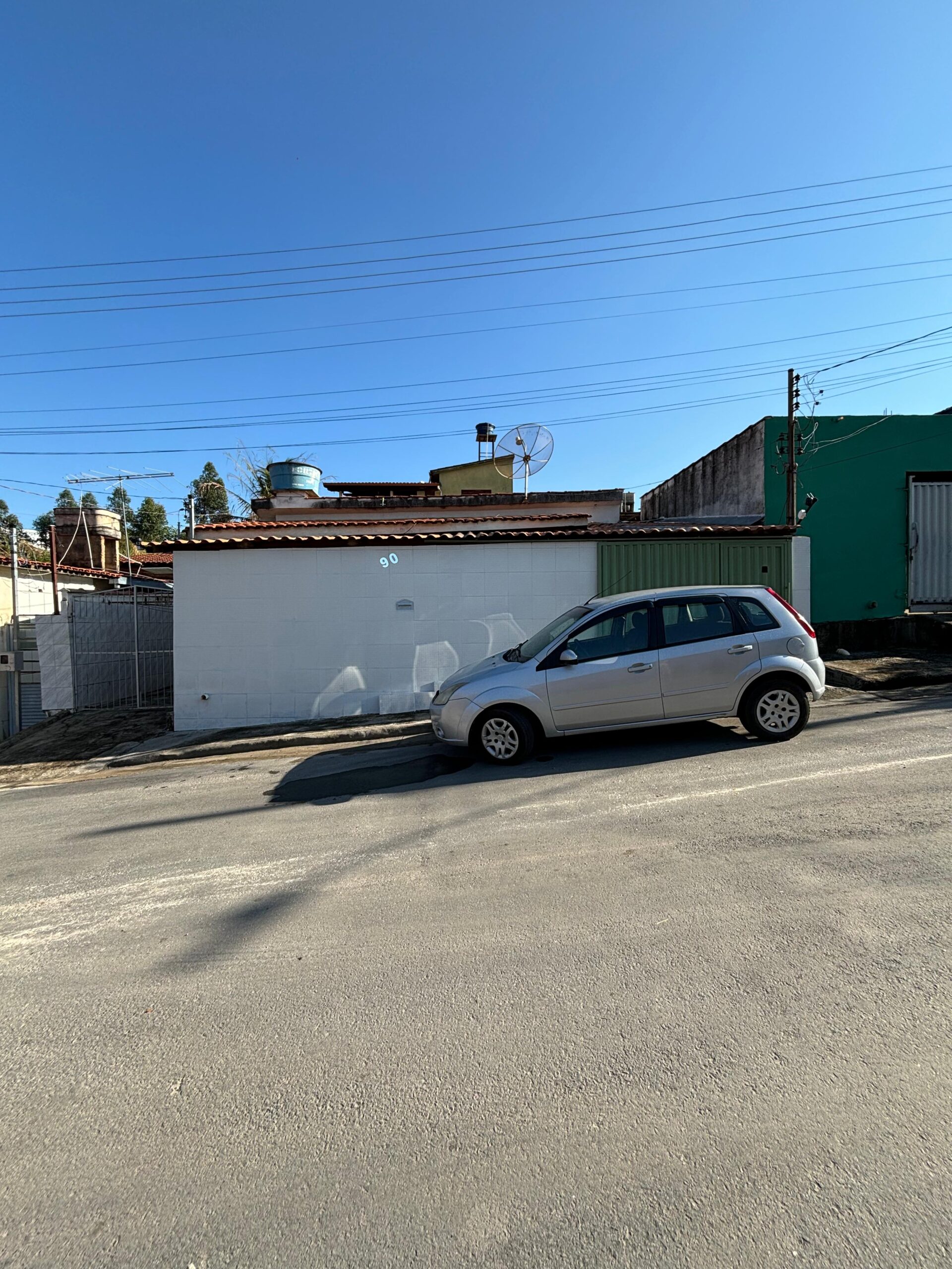 VENDE-SE 3 CASAS BAIRRO:REALENGO