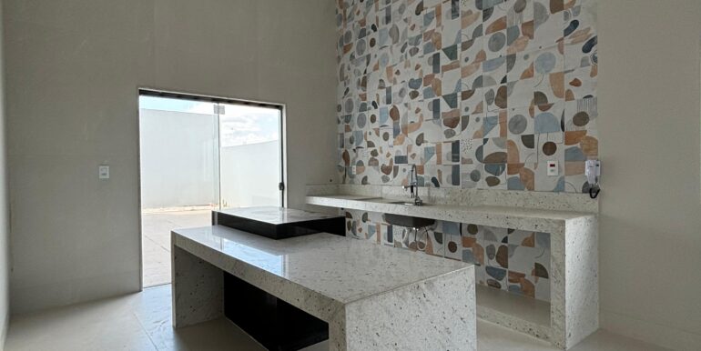 WhatsApp Image 2025-08-20 at 14.15.37 (2)