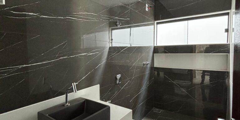 WhatsApp Image 2025-08-20 at 14.15.38 (1)