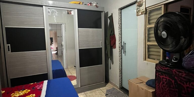 8ddd9d5d-570b-4b68-877d-50c4892b77ca