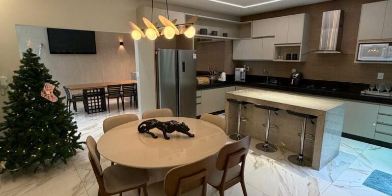 2b262c4a-401b-41e4-aa2b-7a50cda1ea25