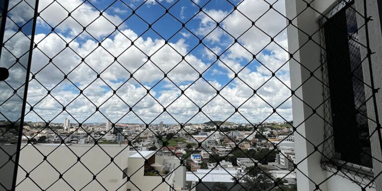 4afdc682-5449-4951-90f0-747c64357edf