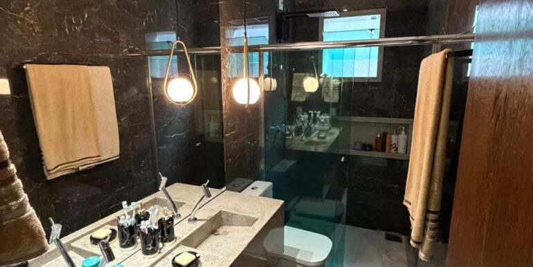 d6e2f937-140f-476b-b49d-6c251e1d049f